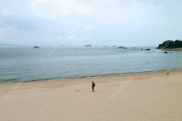 女子海漂28小时获救，靠浮筒漂流超过10公里(3)