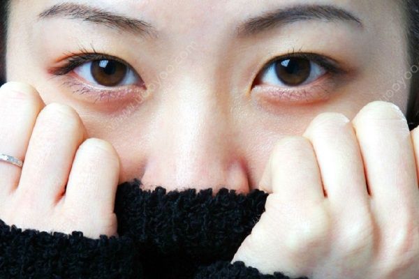 黑眼圈有哪些形成原因？祛除黑眼圈要这样做(1)
