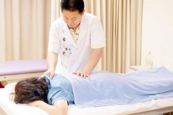 浙江女子生娃后急于减肥却差点截瘫，产后如何正确减肥？(1)