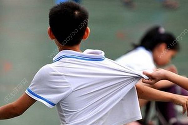 学霸疑遭欺凌自杀，还屡次遭到同学的威胁(2)