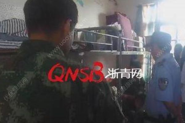 女高中生仿网红游戏验身材，被床头栏杆卡住数小时(2)