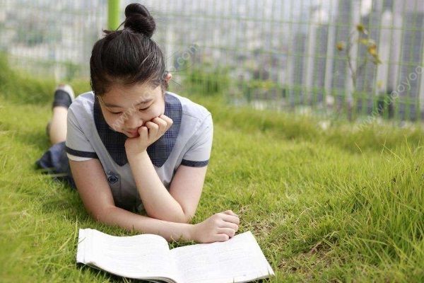 高中生遭追打，滴滴司机打抱不平被砍伤(3)