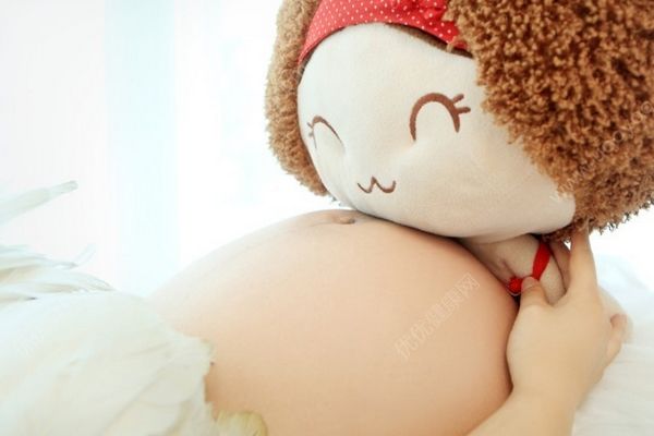 滴滴司机“弃单”送大出血孕妇就医：换成谁，都会伸援手(4)