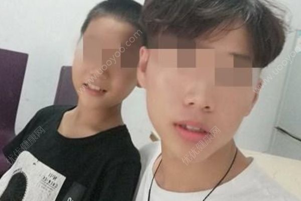 7岁男孩被父母遗忘车内，最终高温窒息而亡(2)