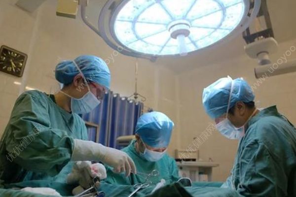 女婴手臂一夜间变黑坏死生命垂危，原是被细菌吃掉了！(2)
