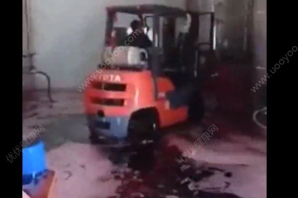 酒庄发生重大泄漏事故，名贵红酒流成河！(2)
