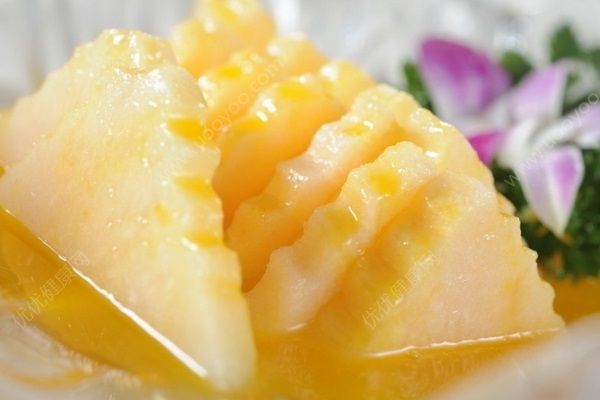 送儿子学校4万斤菠萝，吃菠萝有哪些好处和禁忌？(3)