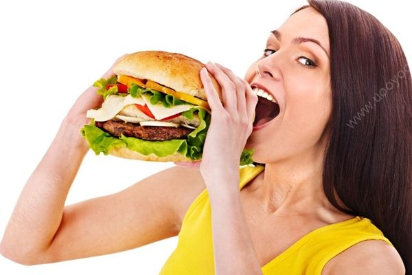 麦当劳被曝虚假宣传：烤牛肉为碎肉拼凑而非整块(3)
