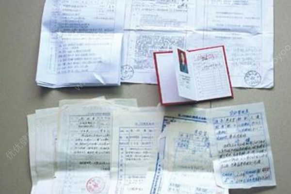 老汉档案性别写错跑5个月改不了，见报当天就改好(4)