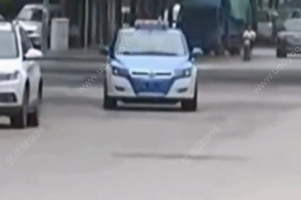 酒后打车将20元付成2万，的哥耍赖：可能是给的小费(4)