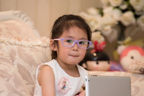 我国青少年近视率世界第一，电子产品是罪魁祸首(3)